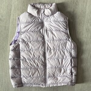 Uniqlo Kids Puffer Vest full zip front with pockets - Light Purple
